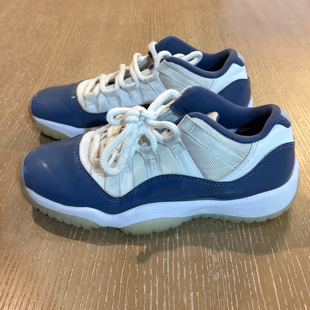 Nike Air Jordan 11 Retro Low White Diffused Blue Youth 6Y FV5121-104 Sneaker